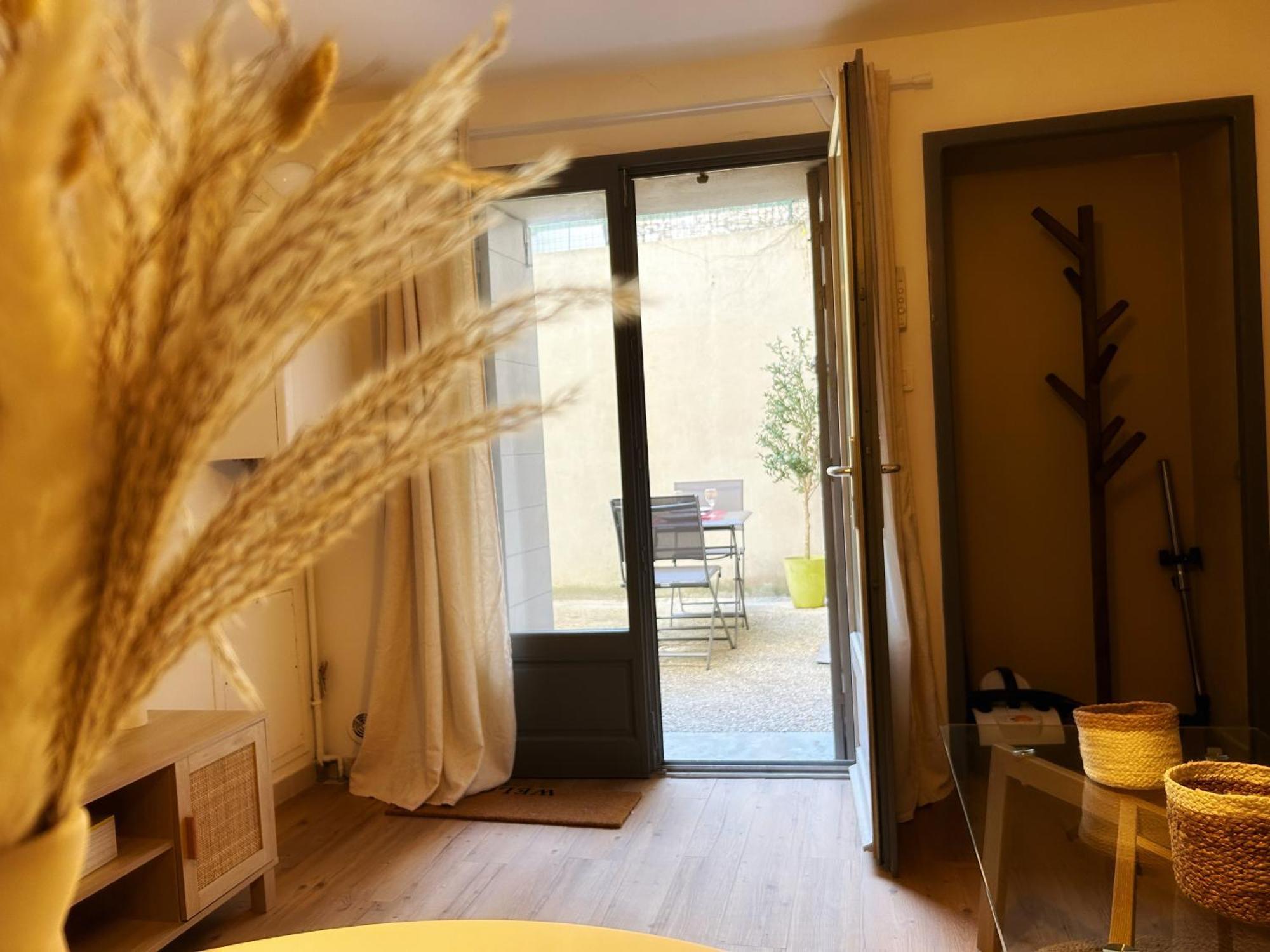 شقة Cosy Ocre آرْلْ المظهر الخارجي الصورة